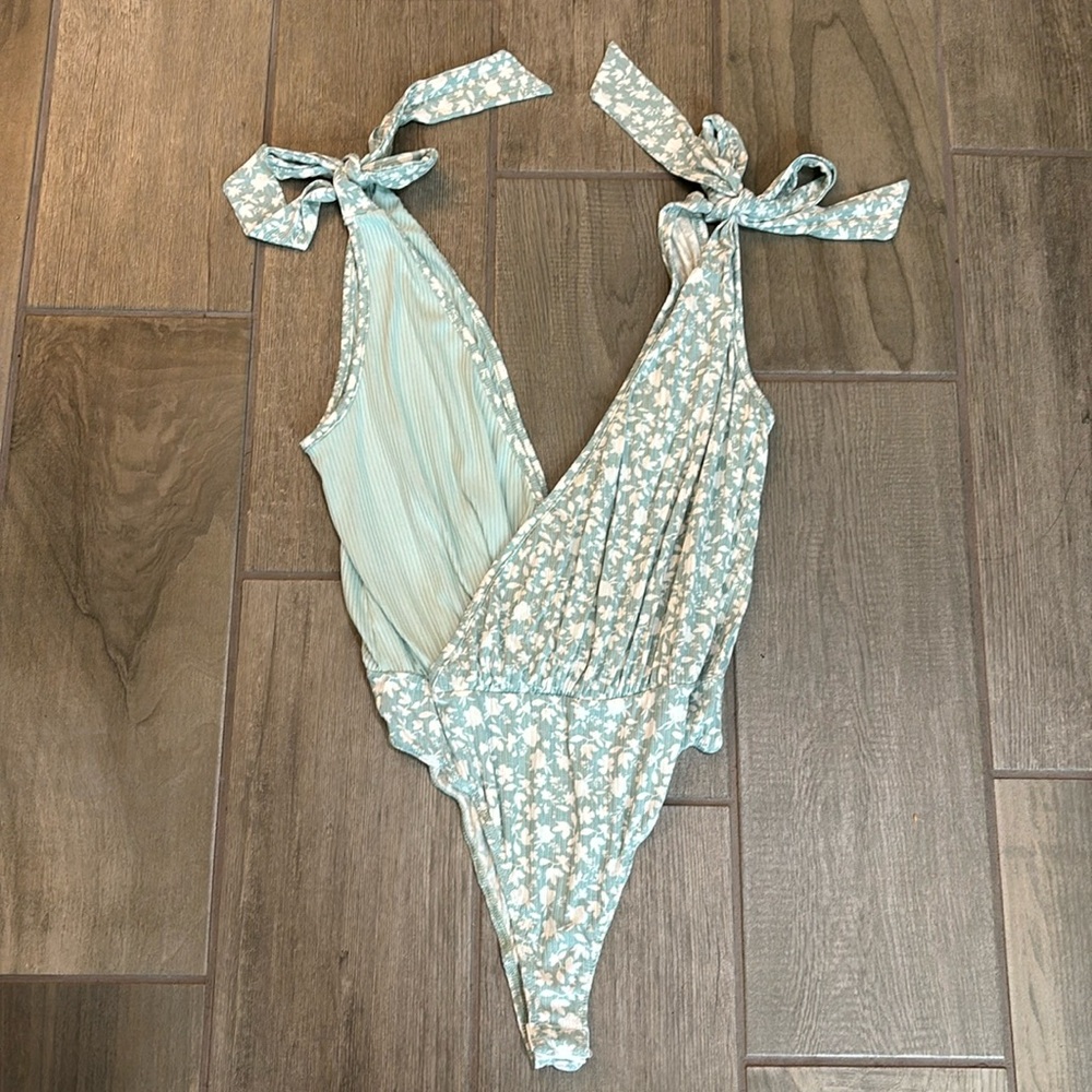 Floral Tie Bodysuit